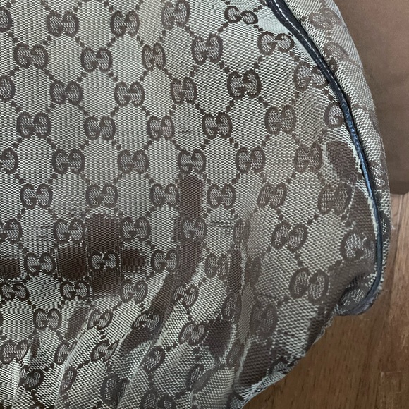 Gucci hobo 100% Authentic - Picture 3 of 6